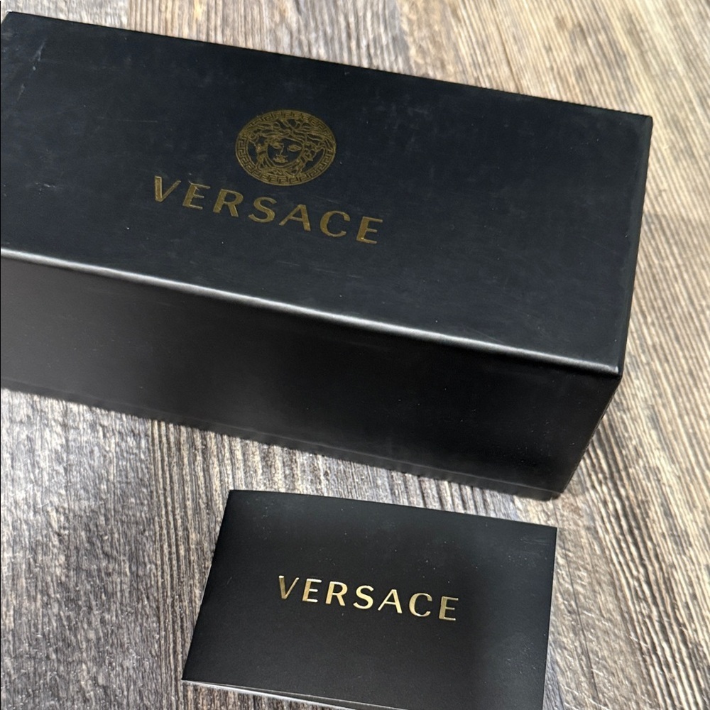 Versace Black Box with Gold Logo - Picture 2 of 3